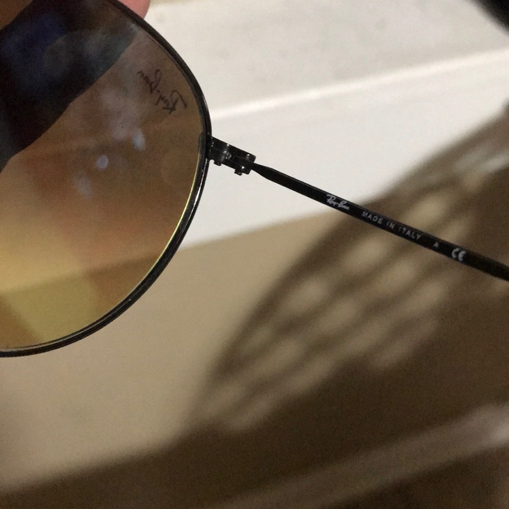 Polarized ray bans. - Picture 2 of 3